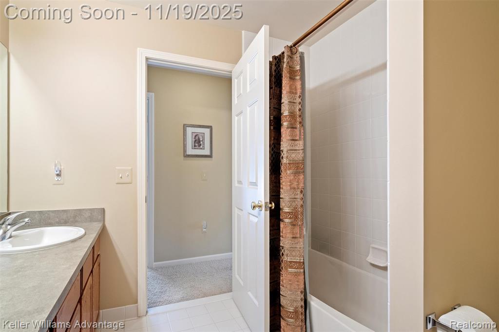 6120 Strawberry Circle, Commerce Twp, MI 48382 — Photo 29