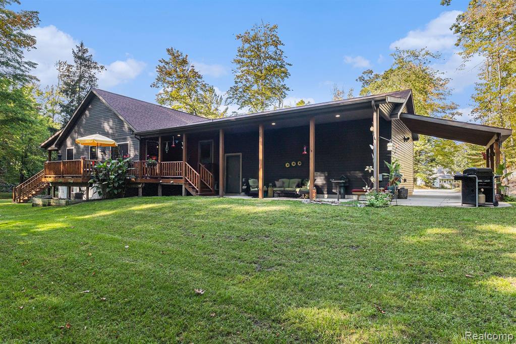 8630 HIDDEN LAKE Drive, Howell, MI 48855 — Photo 20