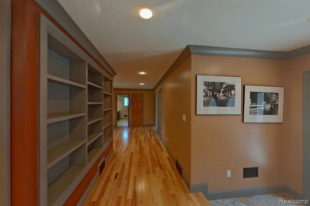 6523 ELLINWOOD Drive, White Lake, MI 48383 — Photo 24