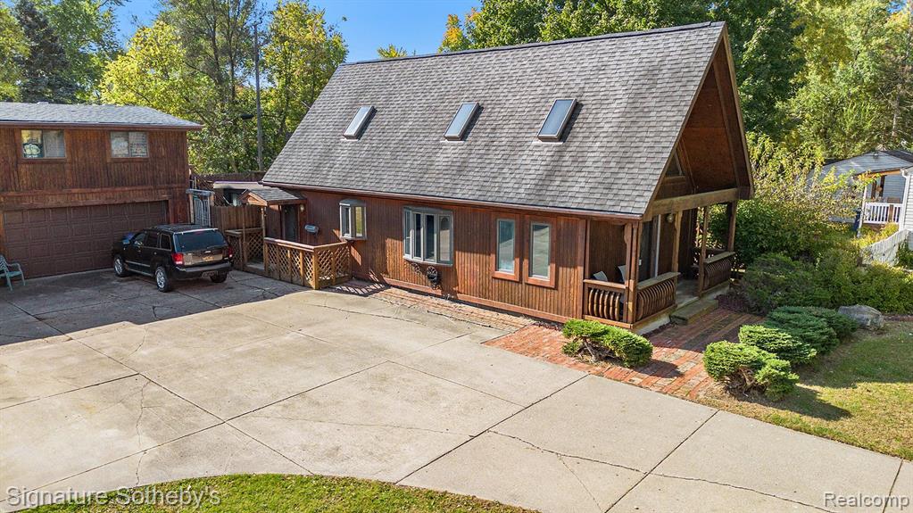6143 MONROVIA Drive, Waterford, MI 48329 — Photo 23