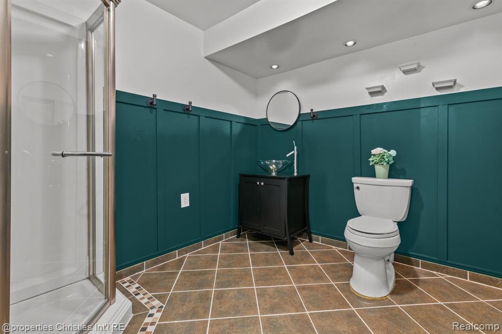 8780 IRONWOOD Drive, Van Buren, MI 48111 — Photo 24