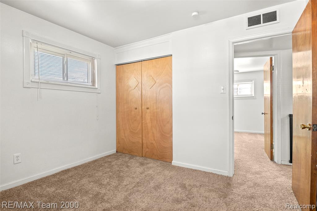 5027 Lincoln Boulevard, Dearborn Heights, MI 48125 — Photo 26