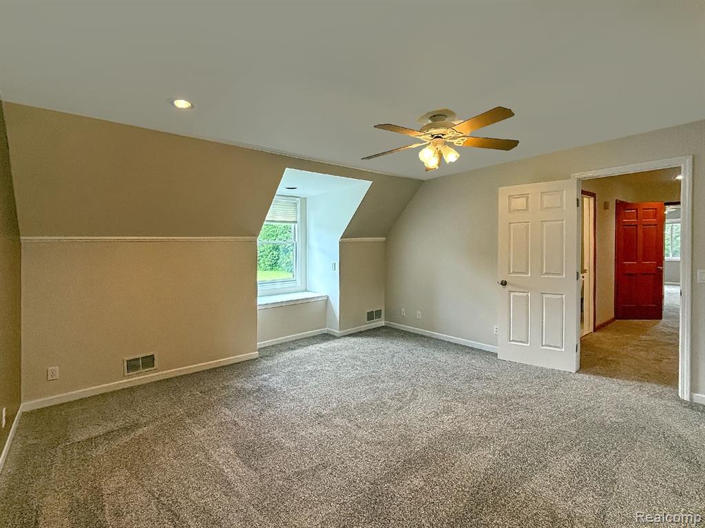 7653 CHASE LAKE Road, Fowlerville, MI 48836 — Photo 64