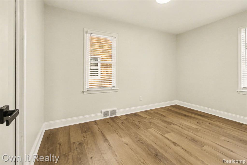 15574 Fox, Redford, MI 48239 — Photo 20