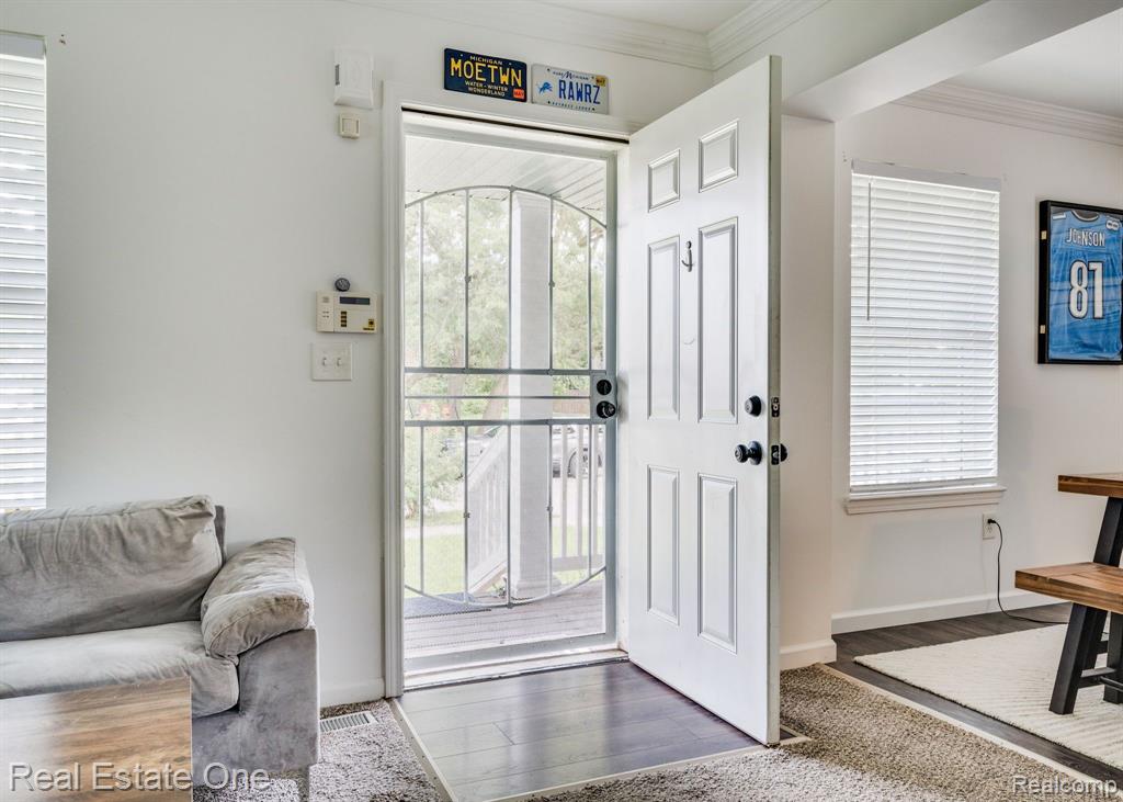 21063 WOODSIDE Avenue, Ferndale, MI 48220 — Photo 4