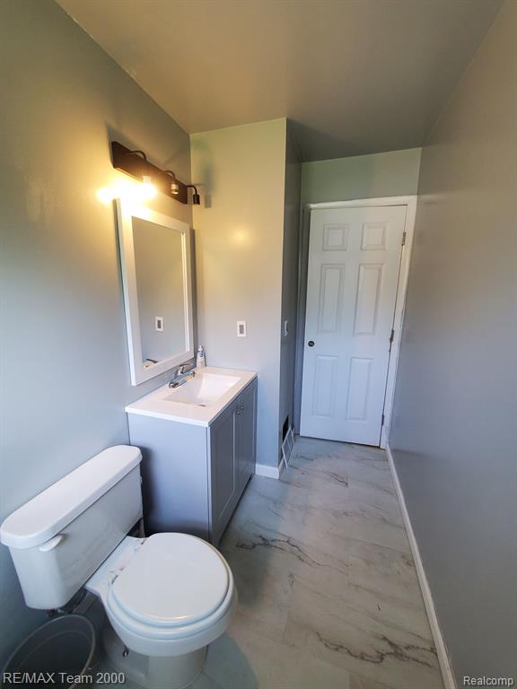 41743 MCKINLEY Street, Van Buren, MI 48111 — Photo 8