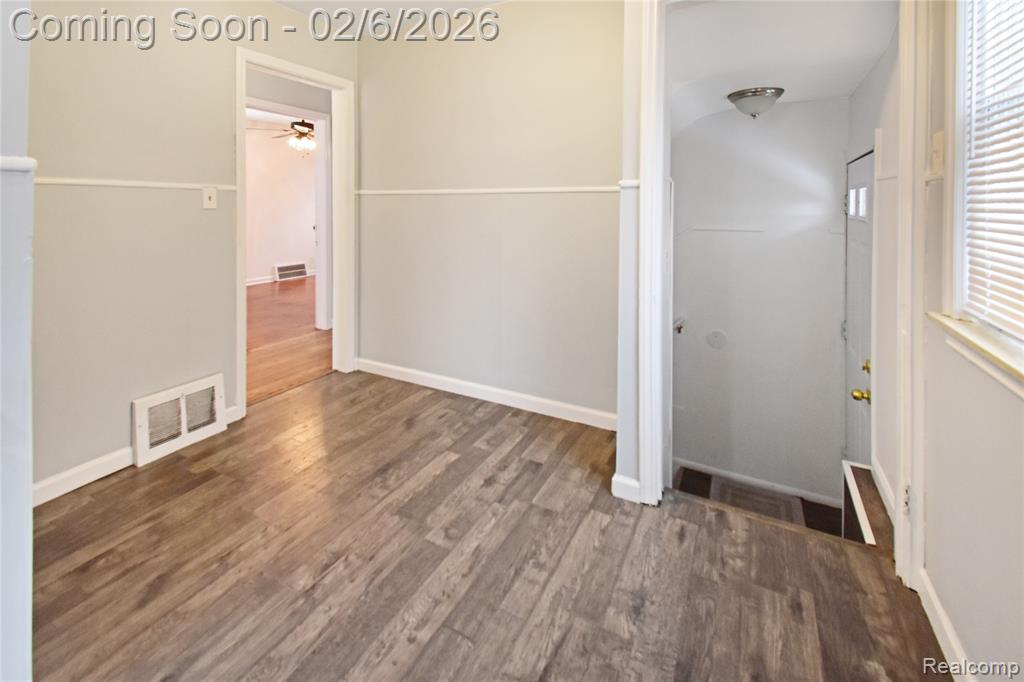 8305 Stephens, Center Line, MI 48015 — Photo 8