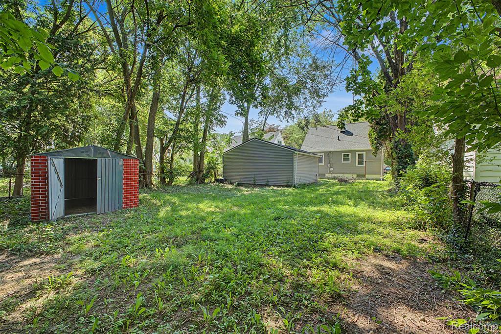 8300 Stout Street, Detroit, MI 48228 — Photo 23