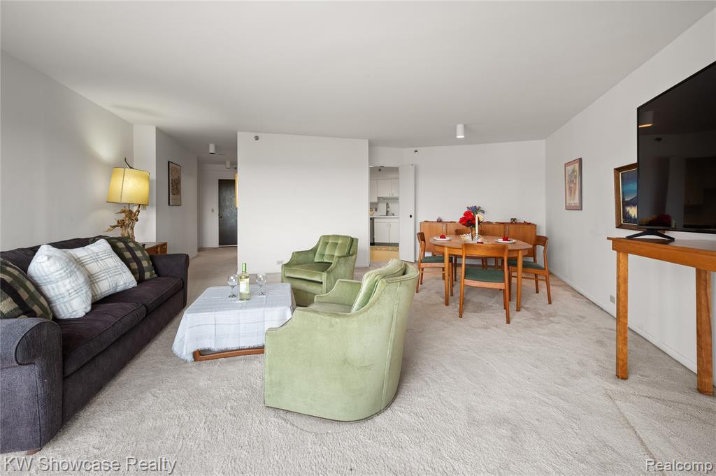 5000 Town Center Center, 703, Southfield, MI 48075 — Photo 16