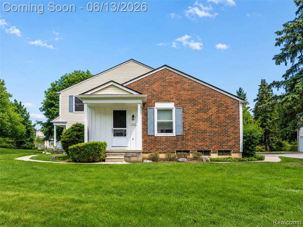 1442 Mariner Drive, Walled Lake, MI 48390 — Photo 6