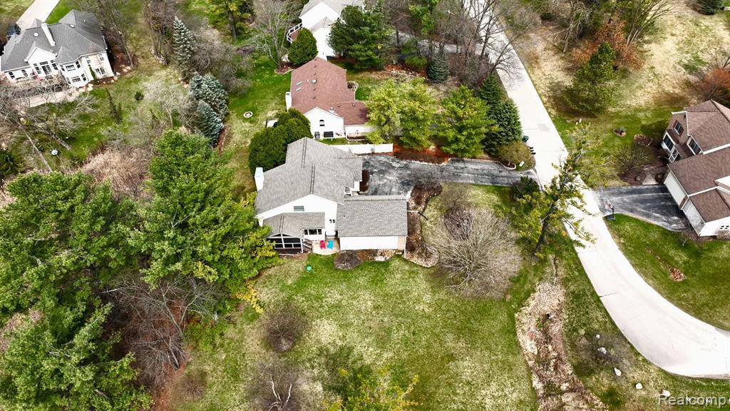 950 Hidden Valley Drive, Lake Orion, MI 48362 — Photo 69