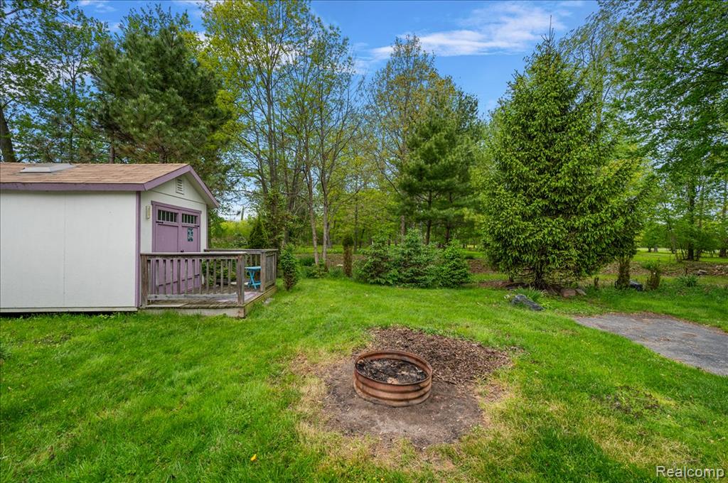 13358 Laplaisance Woods Street, La Salle, MI — Photo 45