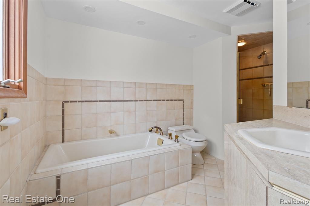 5423 E Sandhill Road, Almont, MI 48003 — Photo 16