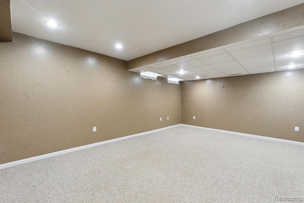 2086 CUMBERLAND Drive, Brighton, MI 48114 — Photo 36