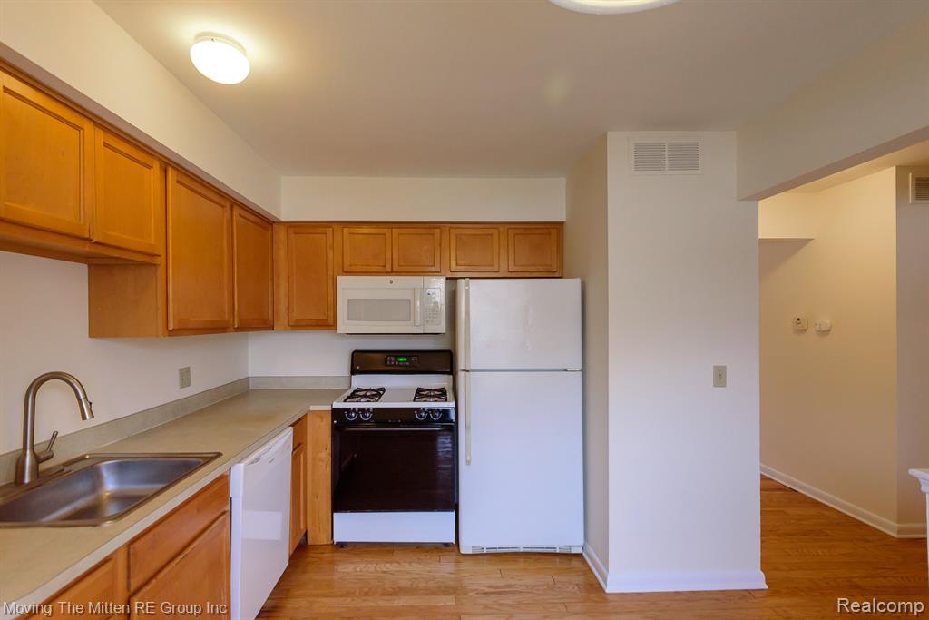 2748 Page Avenue, Ann Arbor, MI 48104 — Photo 5