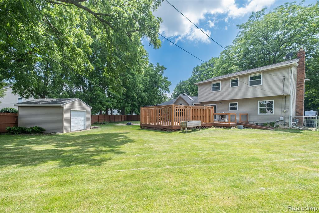 4191 Knollwood Drive, Grand Blanc, MI 48439 — Photo 8