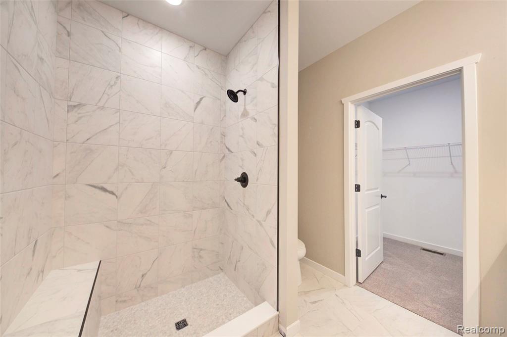 688 Round Rock Drive, Howell, MI 48843 — Photo 45