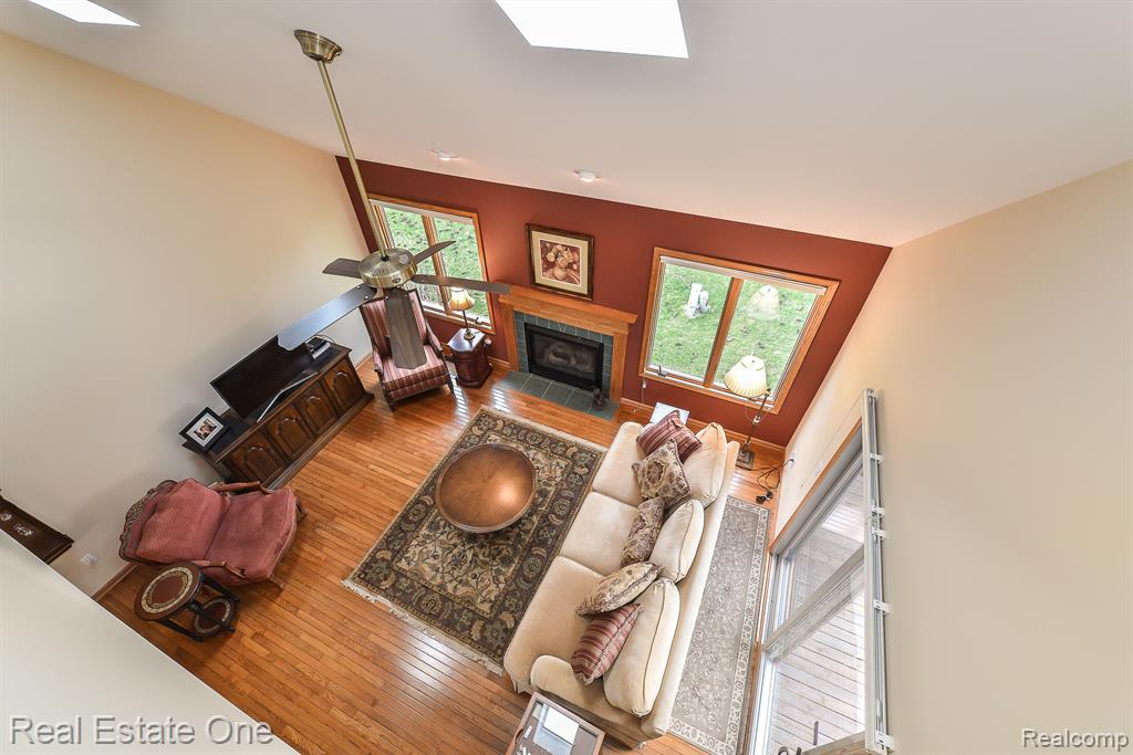 938 MILDRED J Court, Brighton, MI 48116 — Photo 31