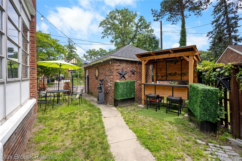 20096 Shrewsbury Road, Detroit, MI 48221 — Photo 56