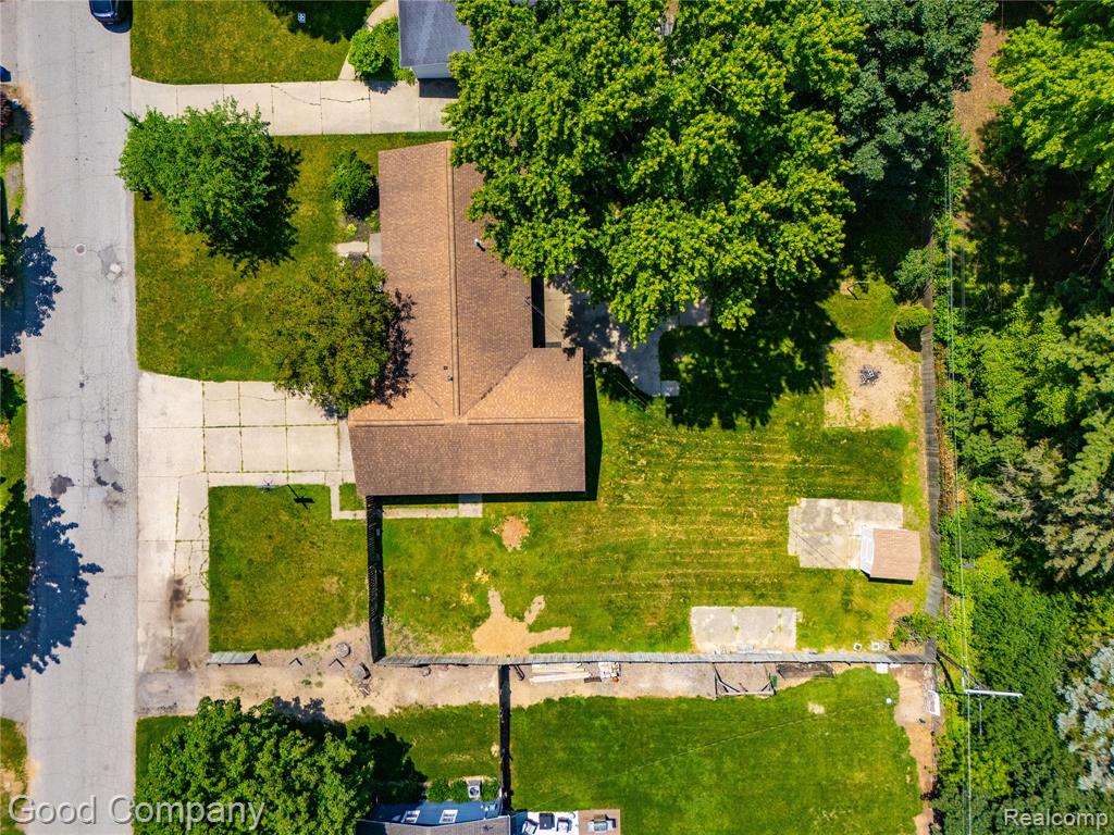 3130 Greenlawn Avenue, Commerce Twp, MI 48382 — Photo 30