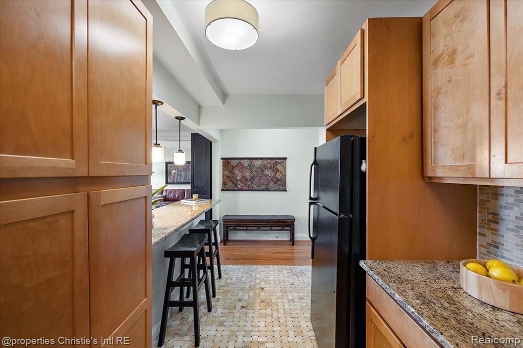 15 E KIRBY Street, 825, Detroit, MI 48202 — Photo 29