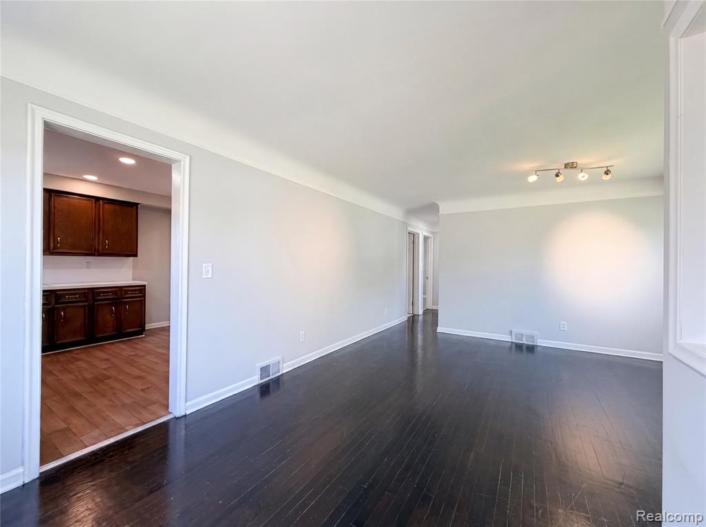 28832 Kaufman Street, Roseville, MI 48066 — Photo 7