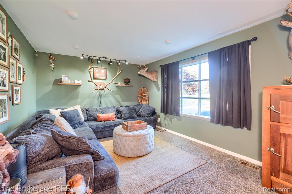 6288 Porter Road, Grand Blanc, MI 48439 — Photo 10