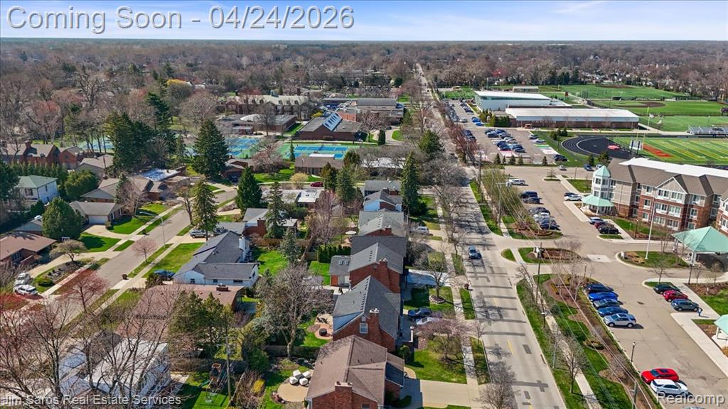 919 Cook Road, Grosse Pointe Woods, MI 48236 — Photo 33