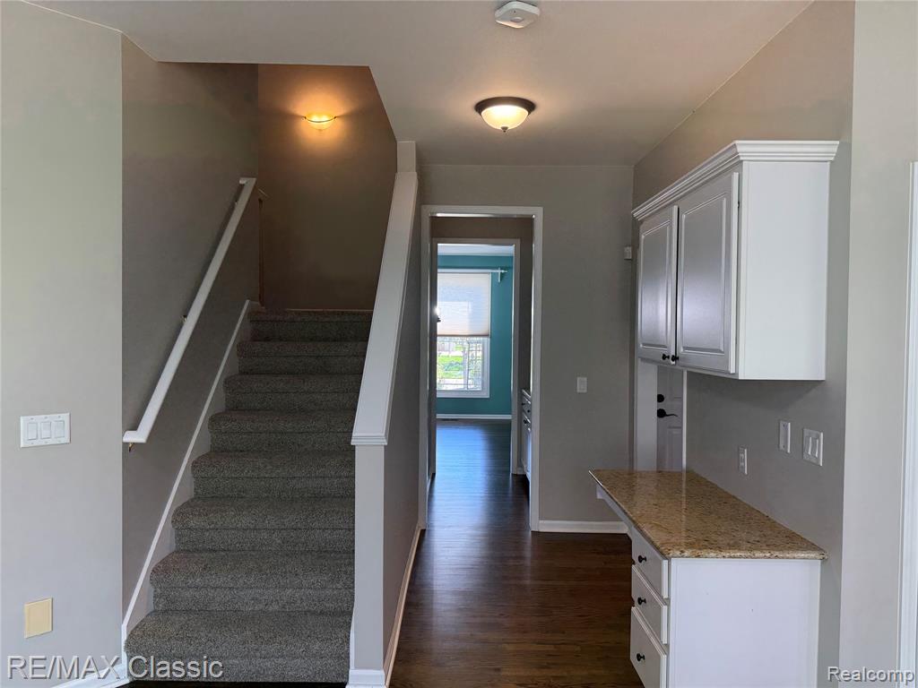 47272 Woodlong Drive, Canton, MI 48187 — Photo 3
