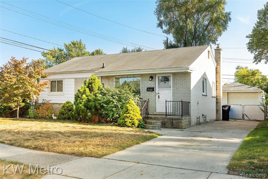 936 E Katherine Avenue, Madison Heights, MI 48071 — front exterior