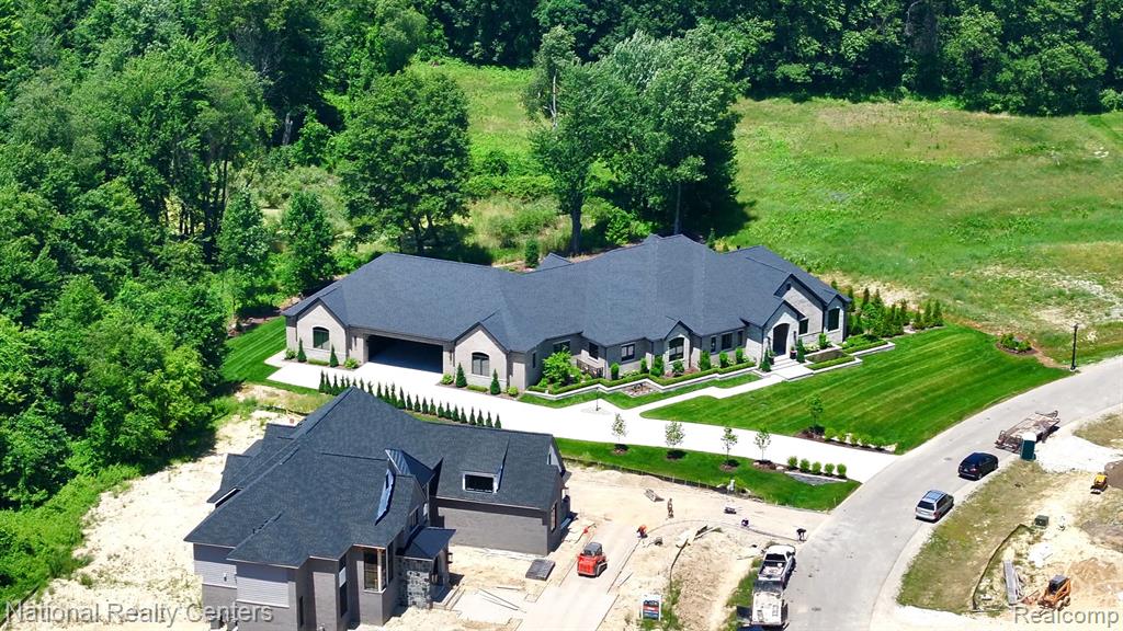 1655 Vista Drive W, Oakland, MI — Photo 23