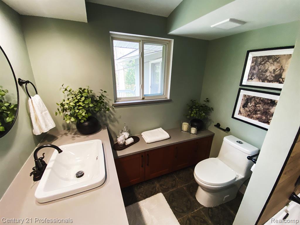 8130 Casa Mia Drive, White Lake, MI — Photo 24