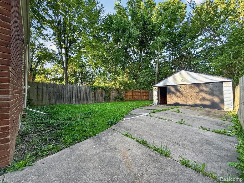 5566 Lakepointe Street, Detroit, MI 48224 — Photo 35
