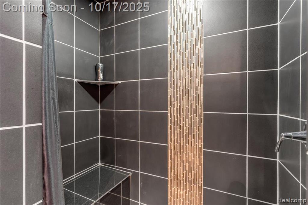 818 Longfellow Avenue, Royal Oak, MI 48067 — Photo 52