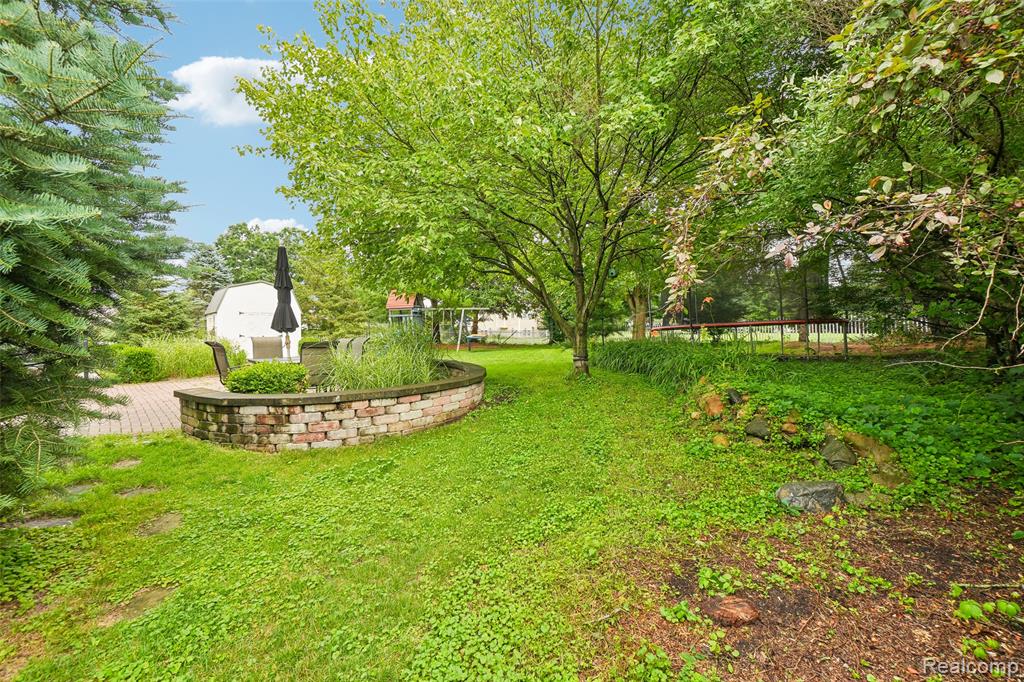 696 Vincent Street, Pinckney, MI 48169 — Photo 42