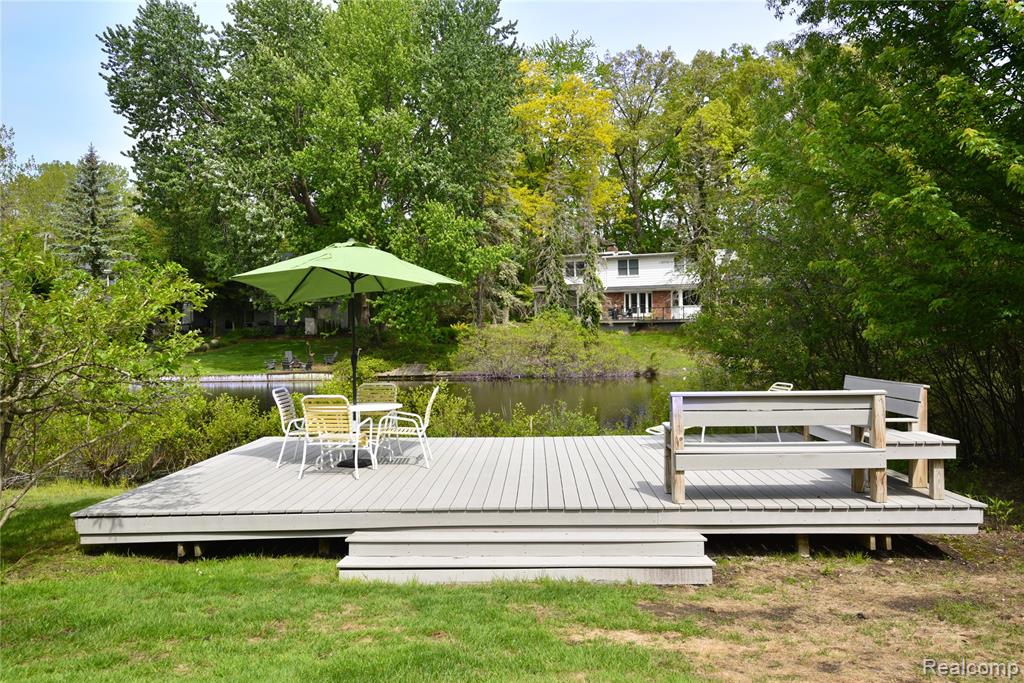 2026 W Bend Court, Bloomfield Hills, MI 48302 — Photo 39