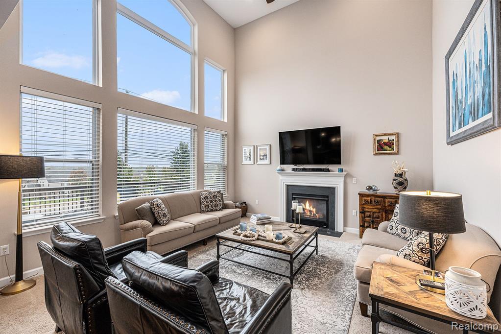 4846 E Stonegate Circle, Lake Orion, MI — Photo 9