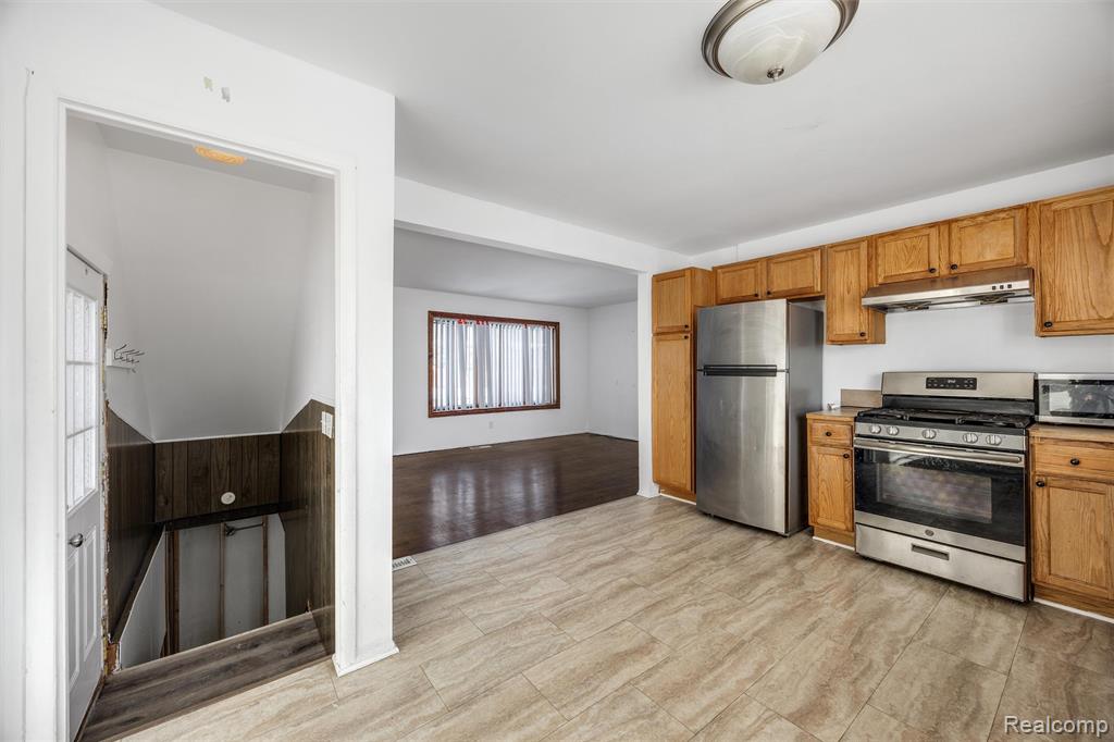 4348 Martin Road, Warren, MI 48092 — Photo 9