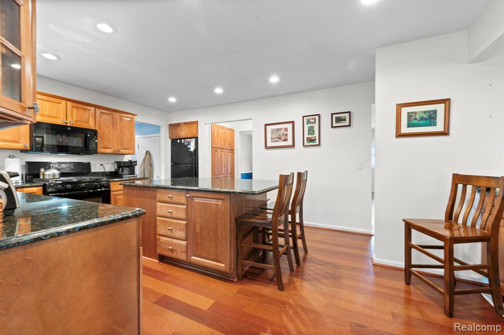 871 Spartan Drive, Rochester Hills, MI 48309 — Photo 15