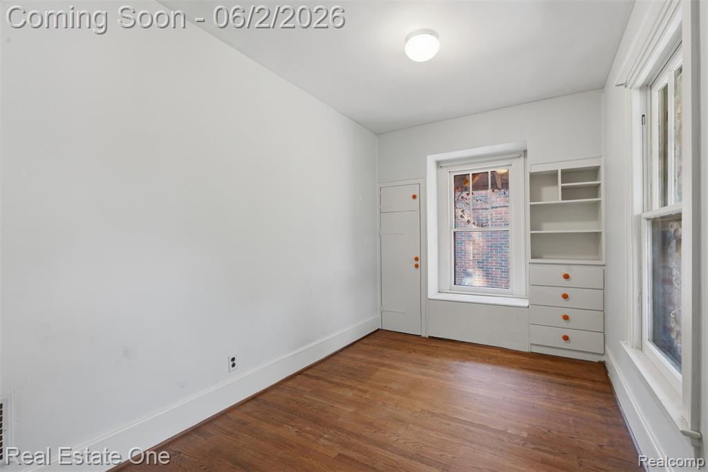 8606 Hendrie Boulevard, Huntington Woods, MI — Photo 23