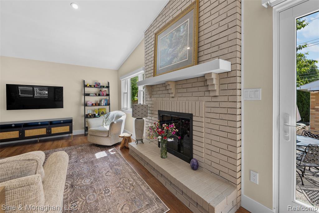5066 Elmhurst Avenue, Royal Oak, MI 48073 — Photo 13