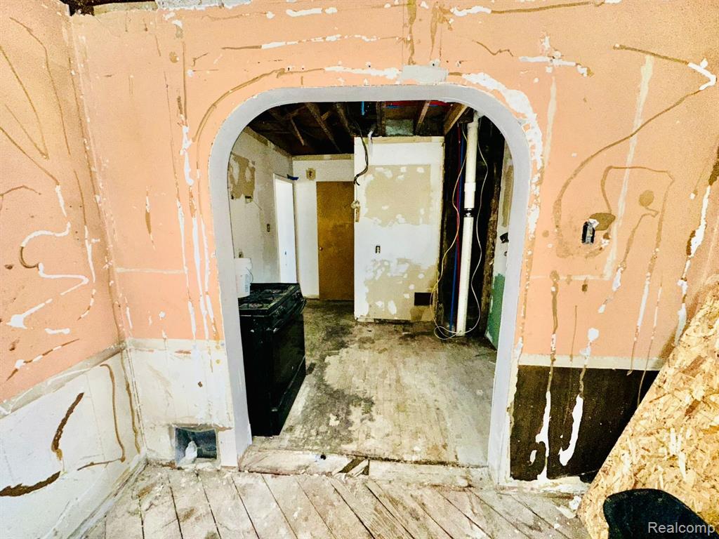9252 WARD Street, Detroit, MI 48228 — Photo 12