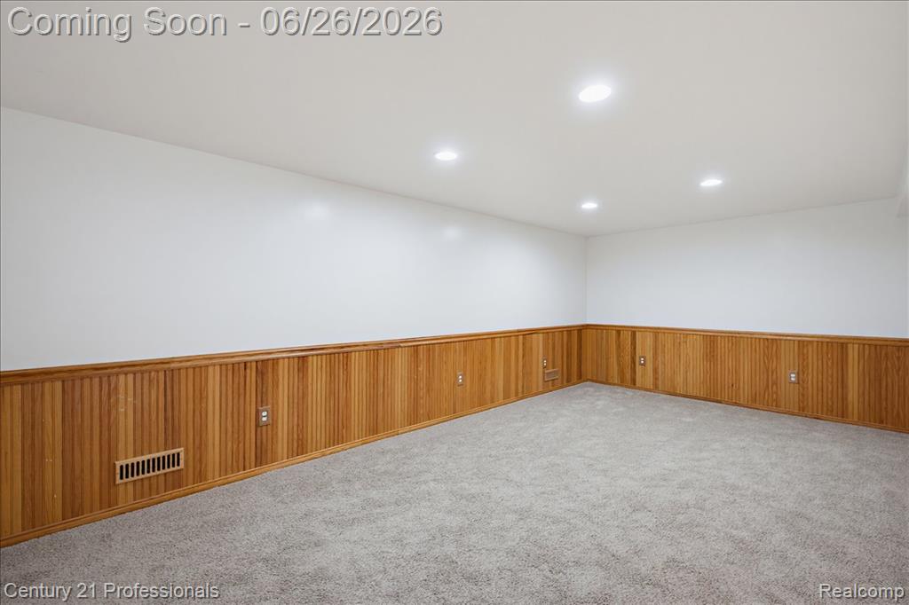 4683 Fox Chase Drive, White Lake, MI 48383 — Photo 37