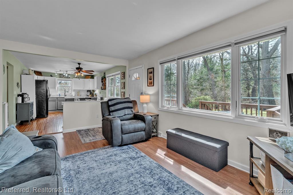 9514 CORNELL Avenue, Clarkston, MI 48348 — Photo 12