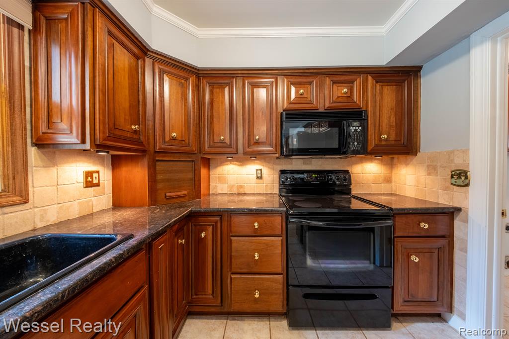 74075 MCKAY Road, Bruce, MI 48065 — Photo 7