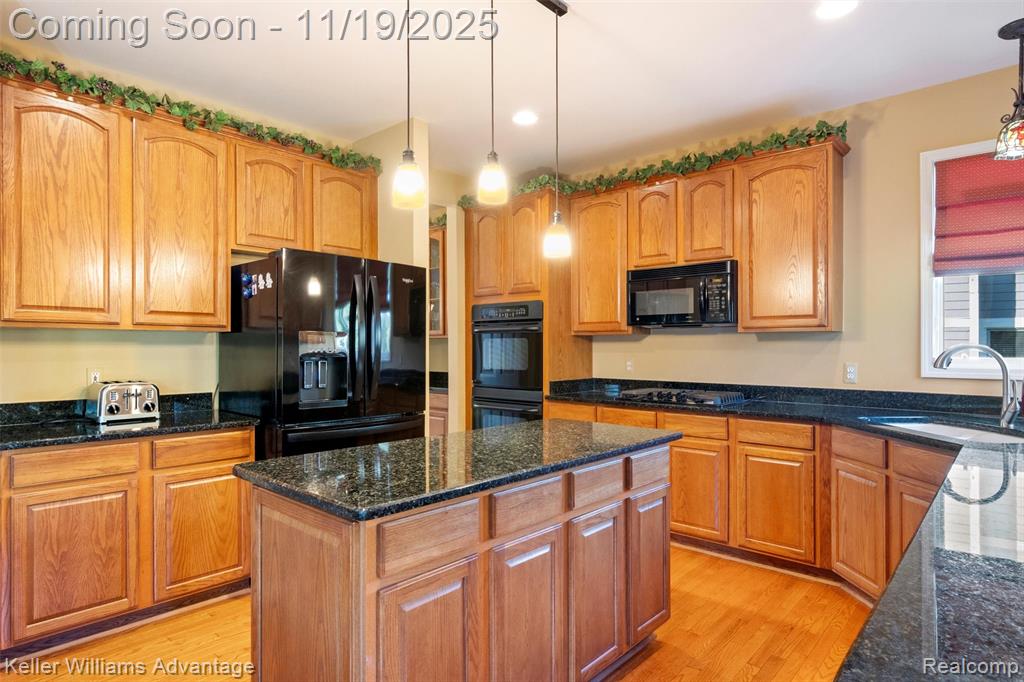 6120 Strawberry Circle, Commerce Twp, MI 48382 — Photo 9