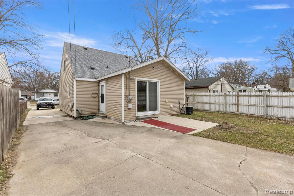 6226 OLDHAM Street, Taylor, MI — Photo 31
