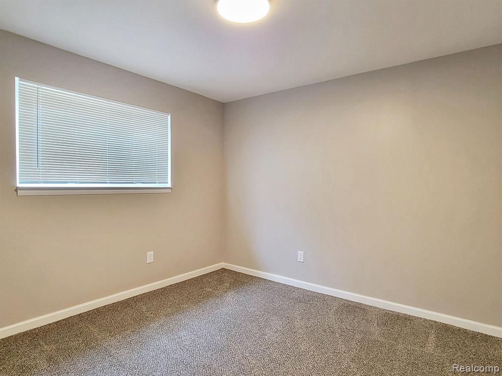 4612 KATHERINE Street, Dearborn Heights, MI 48125 — Photo 20