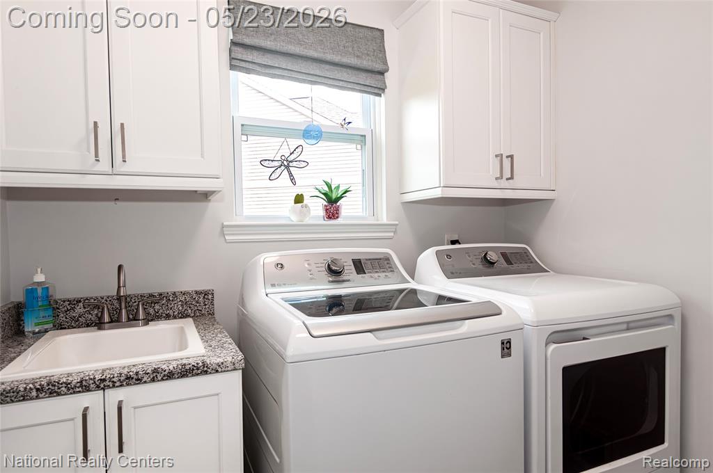 21826 Hanover Drive, Macomb, MI 48042 — Photo 15