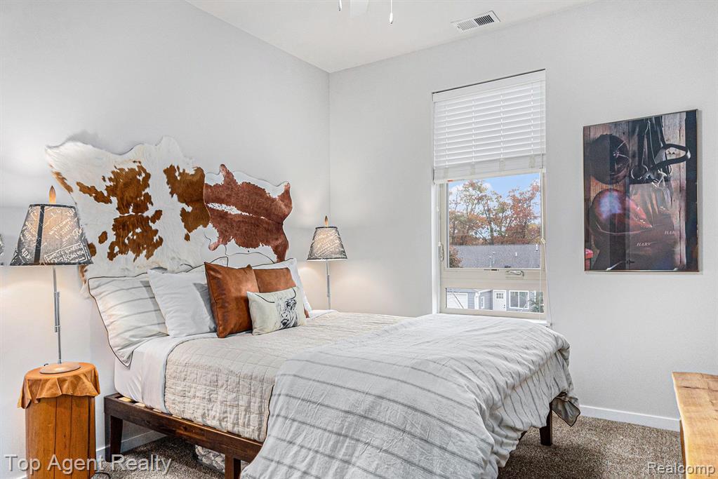 630 S GARFIELD Avenue, 202, Traverse City, MI 49686 — Photo 20